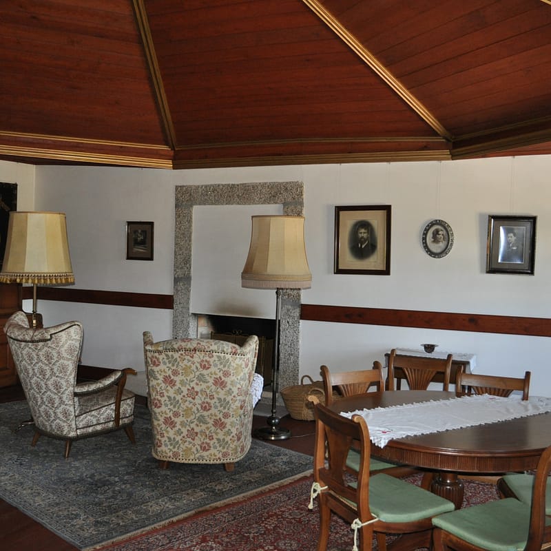 Solar Salon